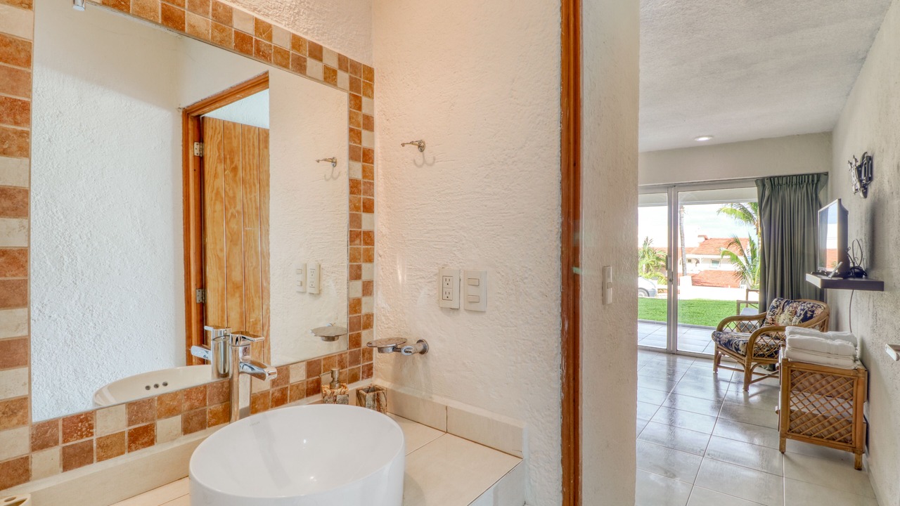 Photo of Bathroom in Zona Hotelera