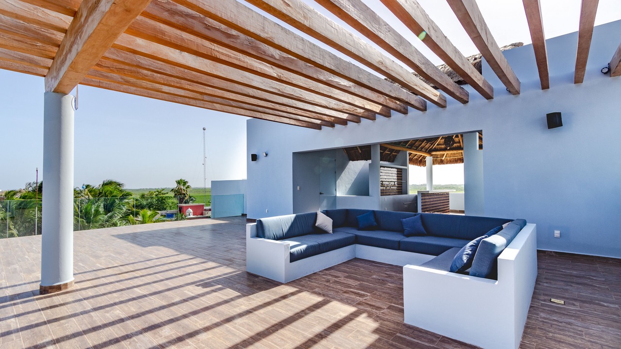 Photo of Patio Balcony in Soliman Bay