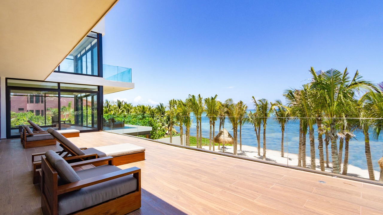 Photo of Patio Balcony in Soliman Bay