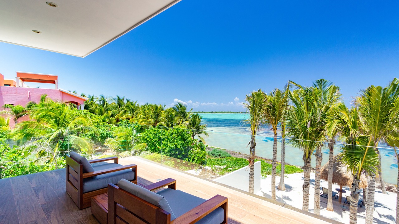 Photo of Patio Balcony in Soliman Bay