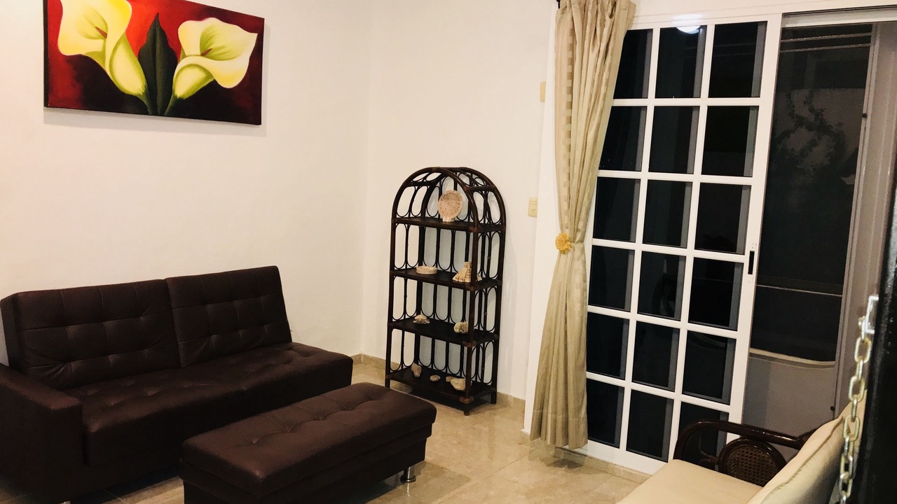 Photo of Livingroom in Downtown