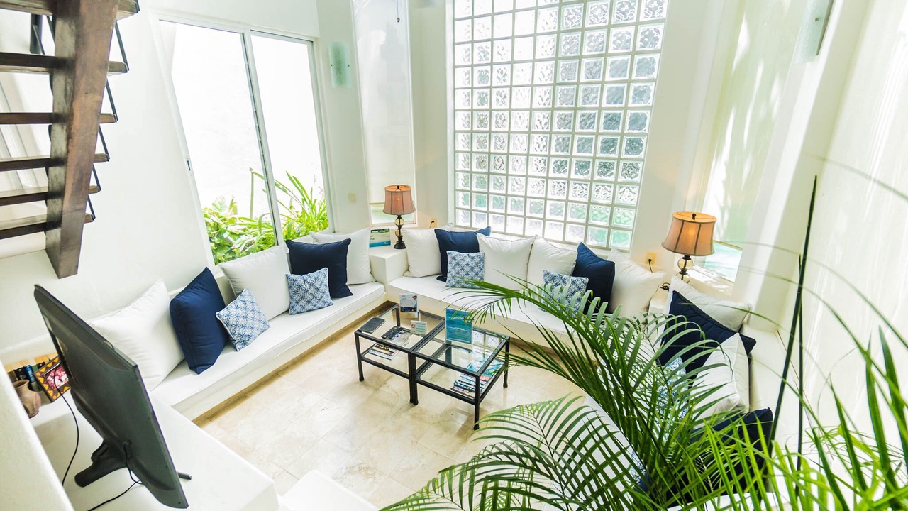 Photo of Livingroom in Downtown
