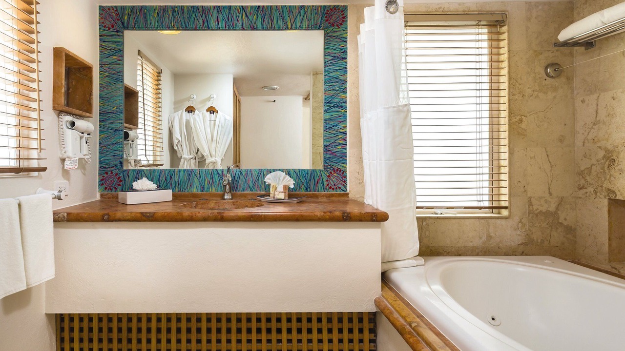 Photo of Bathroom in Salinas