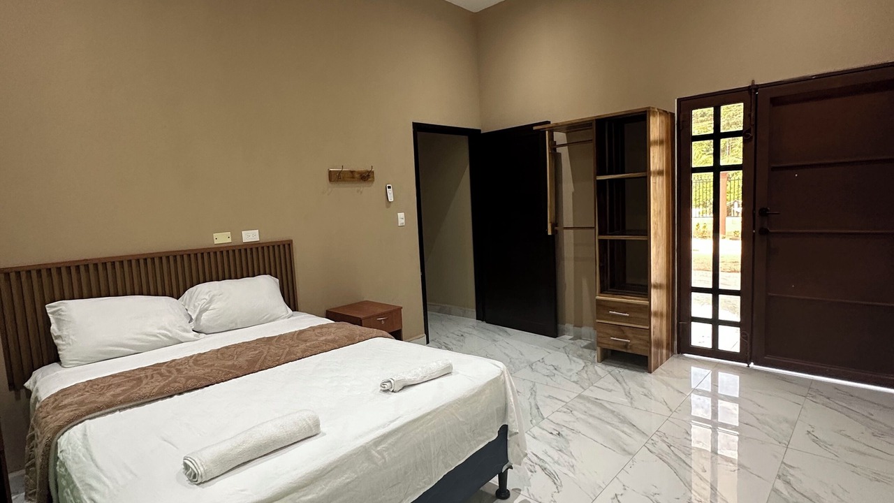 Photo of Bedroom in Flores