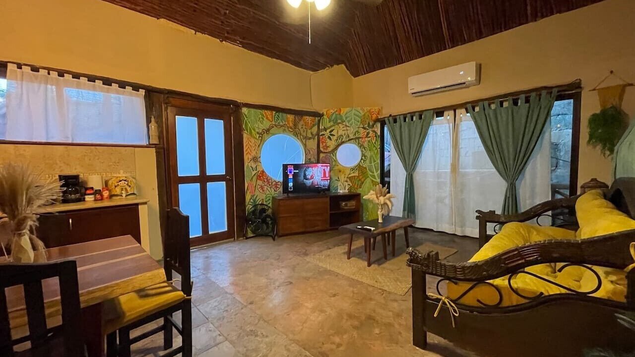 Photo of Livingroom in Downtown