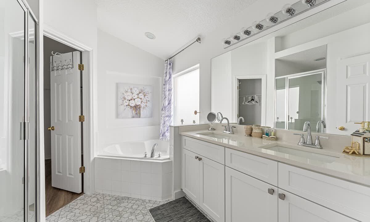 Photo of Bathroom in Seasons