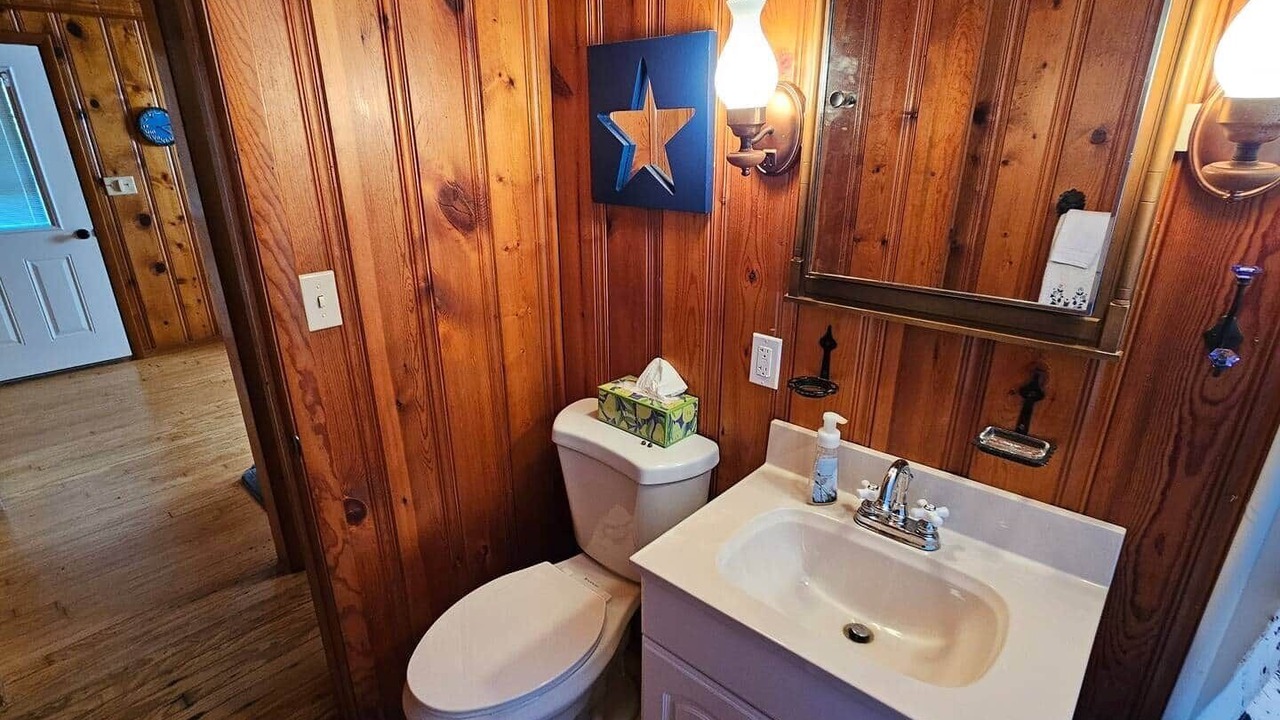 Photo of Bathroom in Grubville