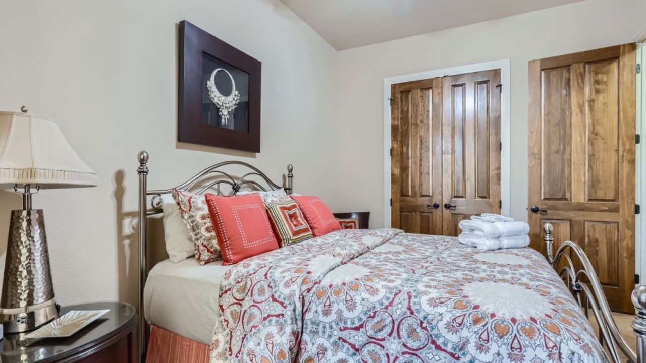 Photo of Bedroom in Lakeway