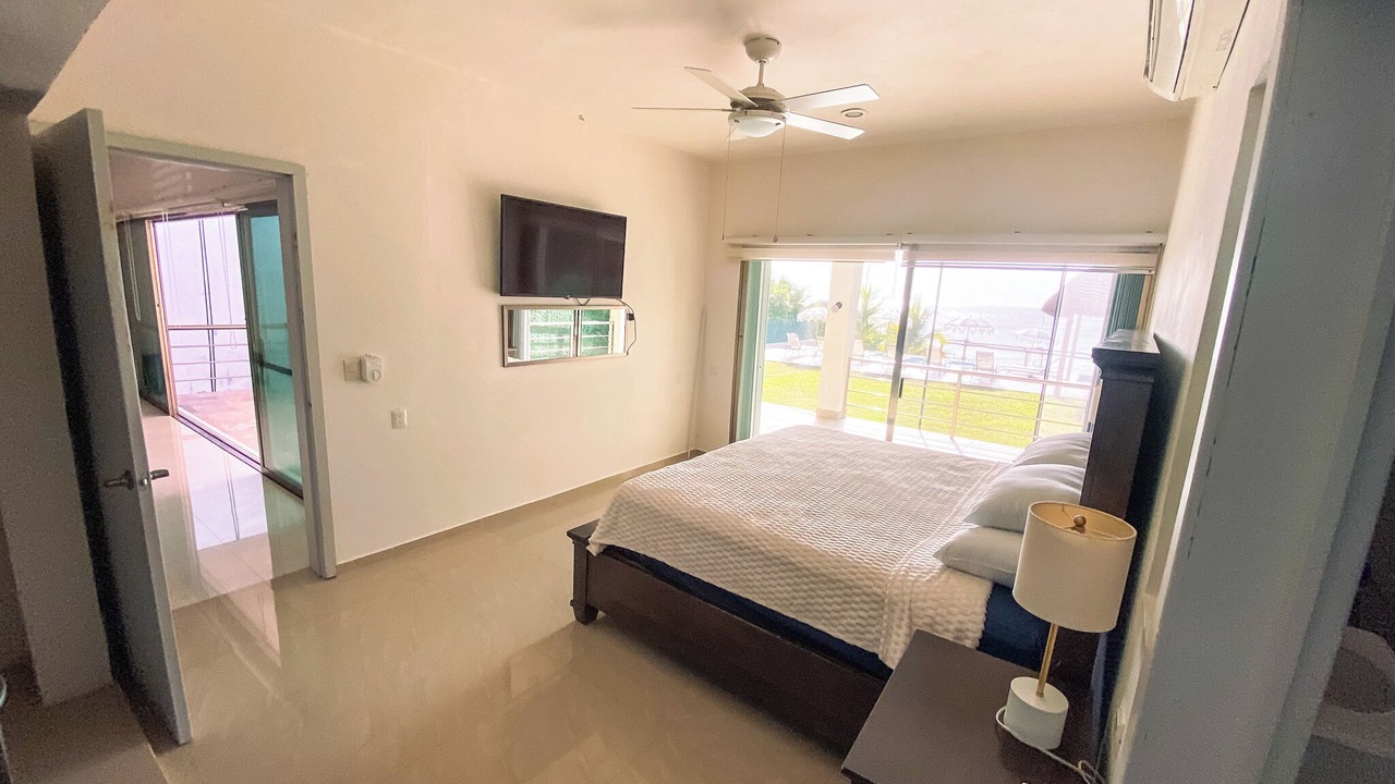 Photo of Bedroom in Costa Maya