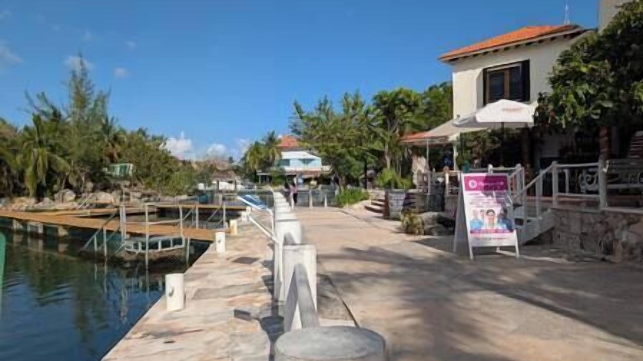 Photo of Others in Puerto Aventuras