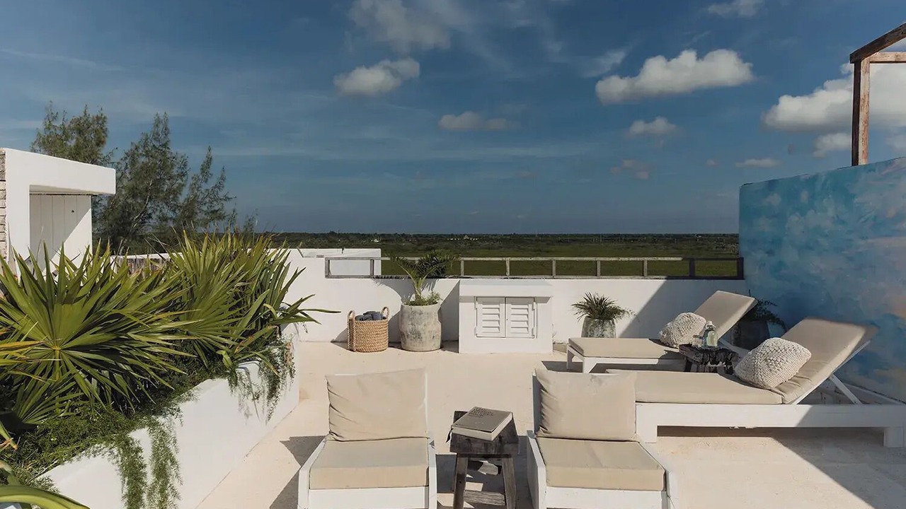 Photo of Patio Balcony in Soliman Bay