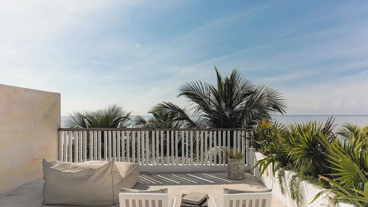 Photo of Patio Balcony in Soliman Bay