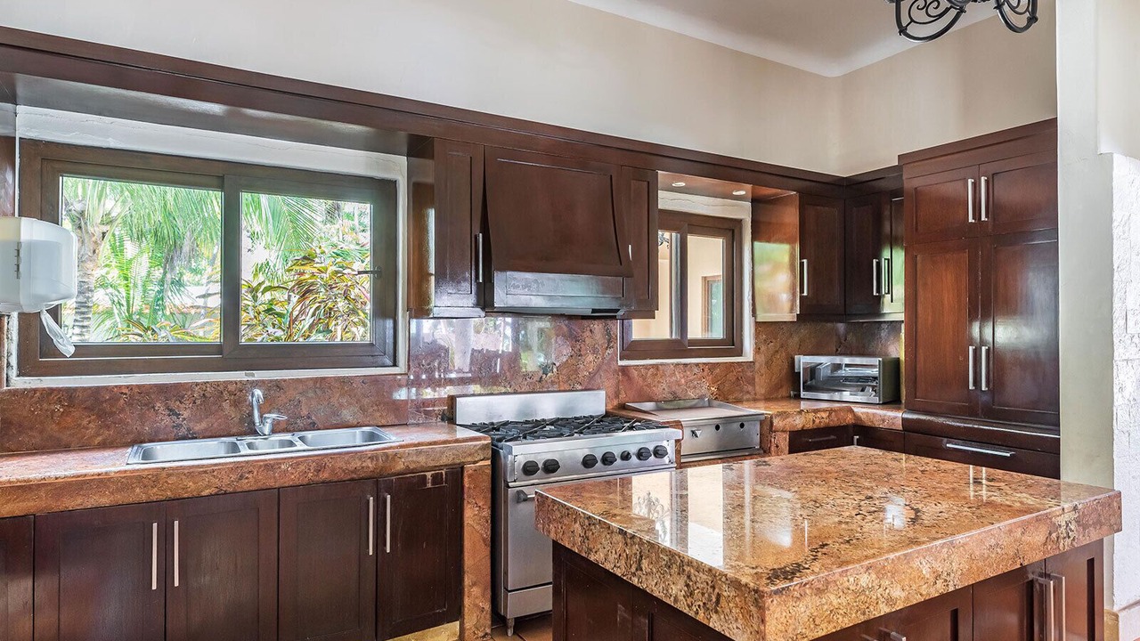 Photo of Kitchen in Soliman Bay