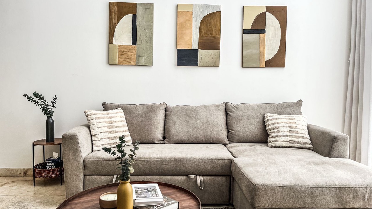 Photo of Livingroom in Downtown