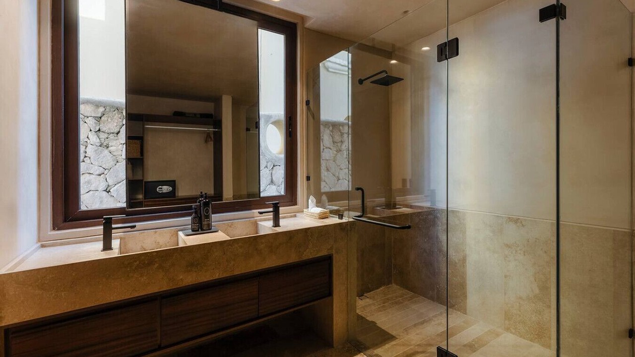 Photo of Bathroom in Ekbalan