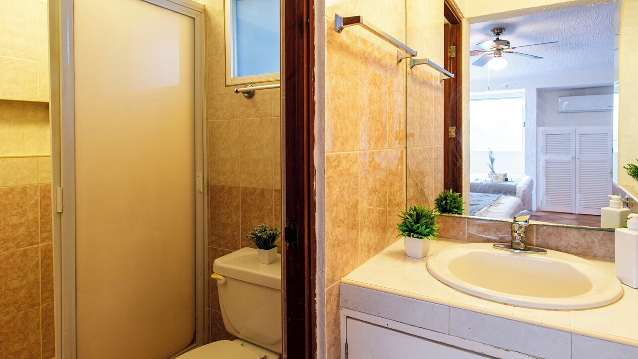 Photo of Bathroom in Zona Hotelera