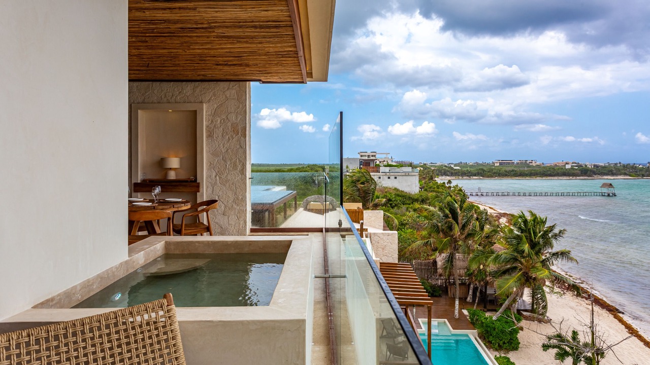 Photo of Patio Balcony in Soliman Bay