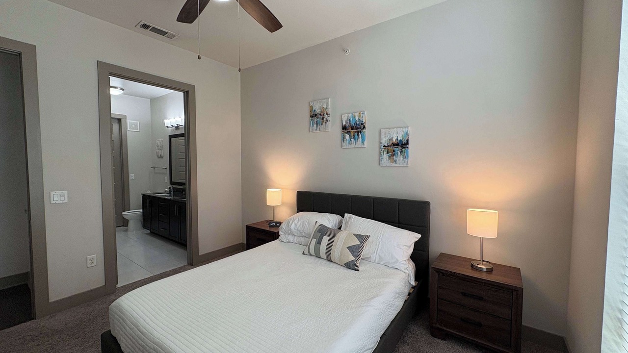 Photo of Bedroom in 12th Street