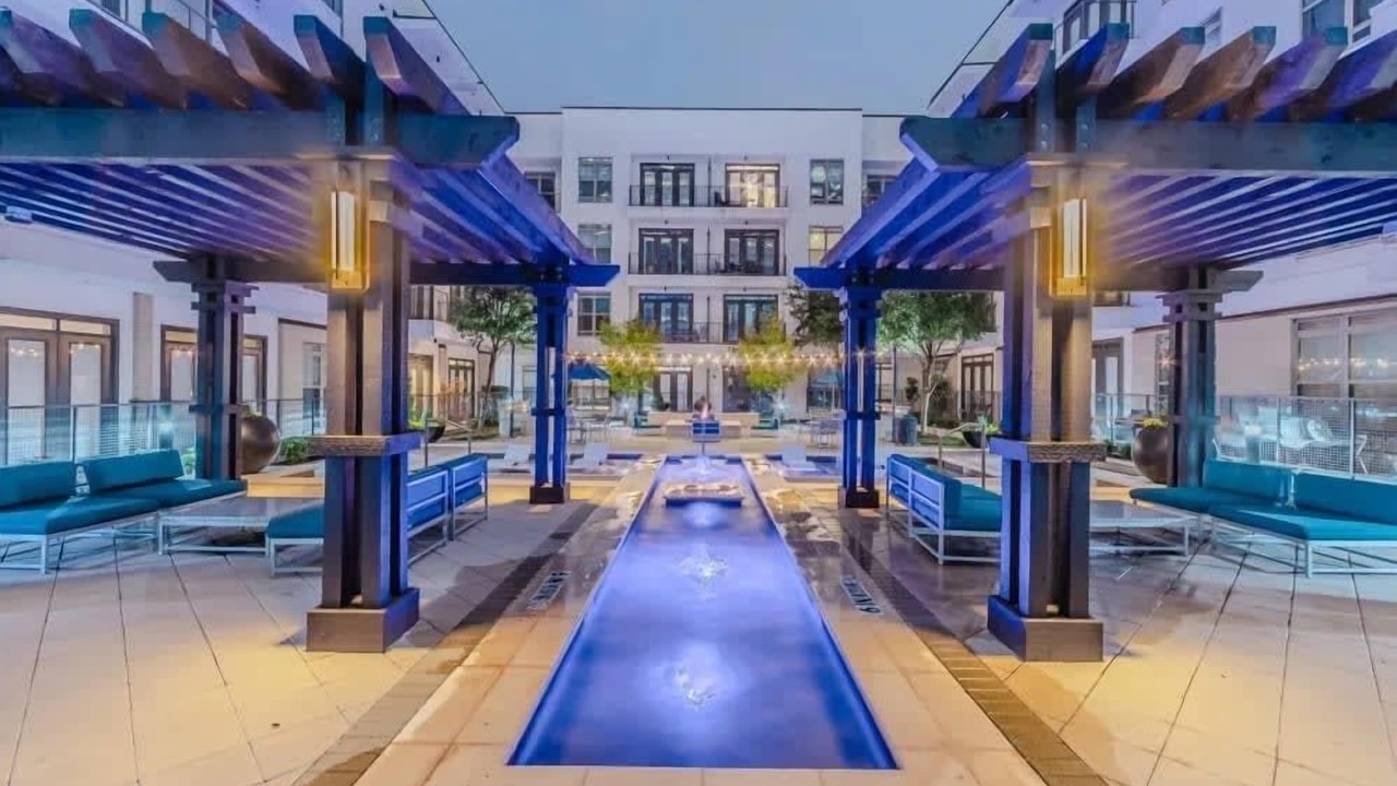 Photo of Outdoor in 12th Street