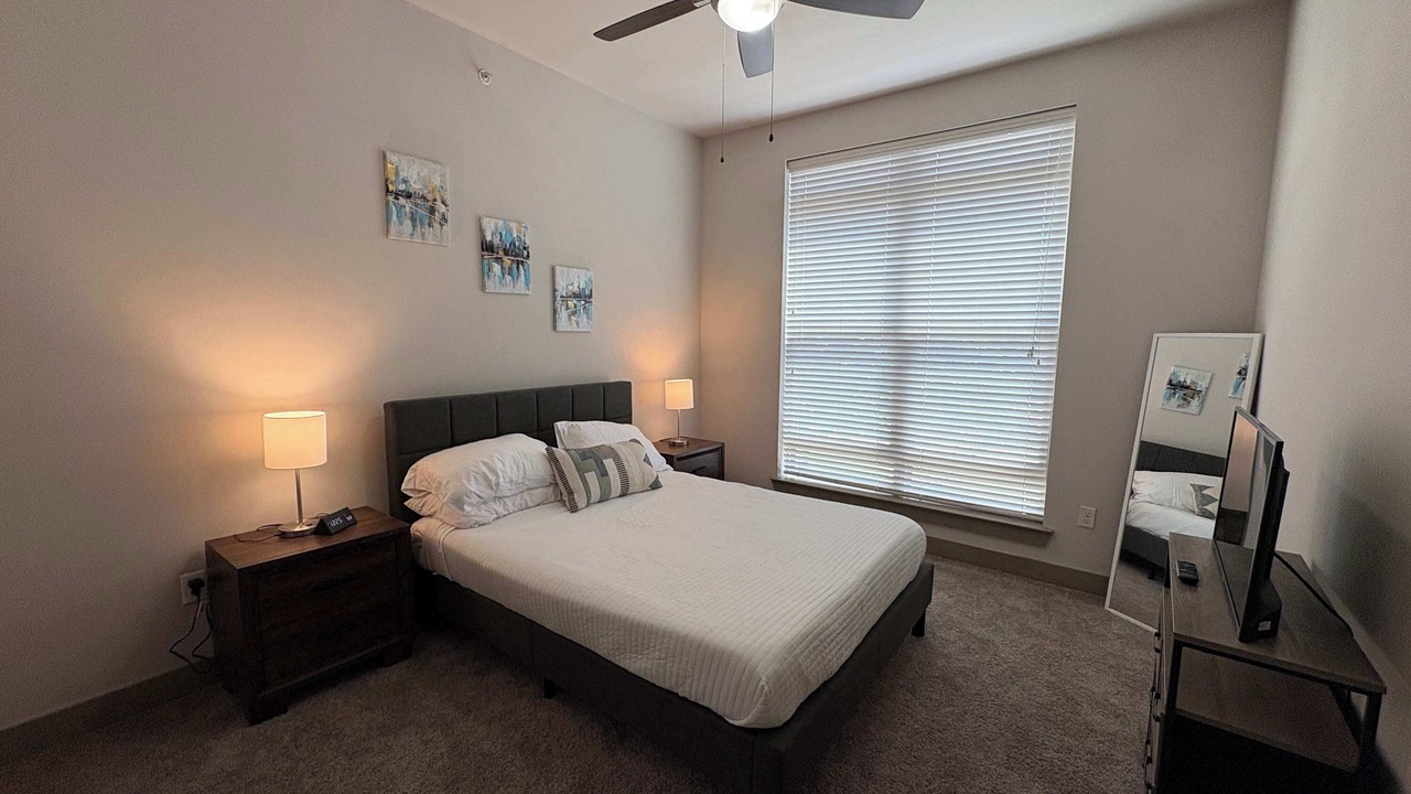Photo of Bedroom in 12th Street