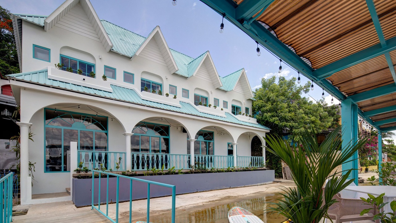 Photo of Patio Balcony in Flores