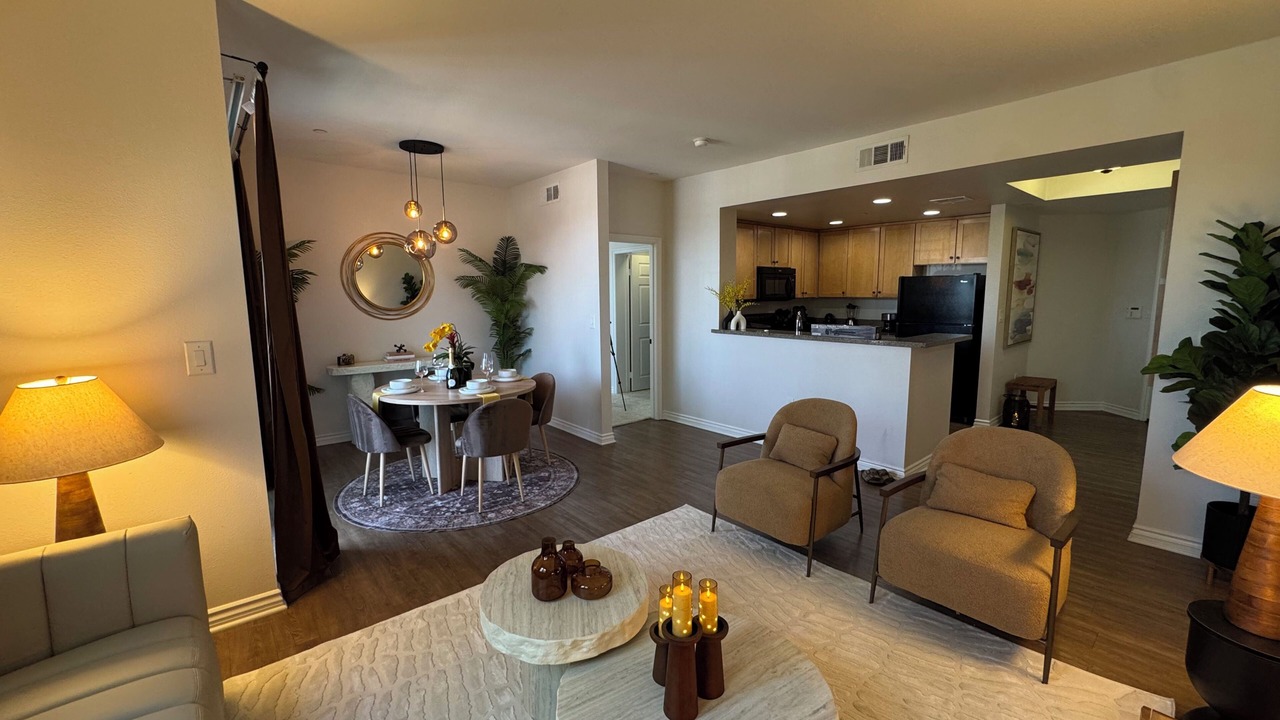 Photo of Livingroom in Sherman Oaks