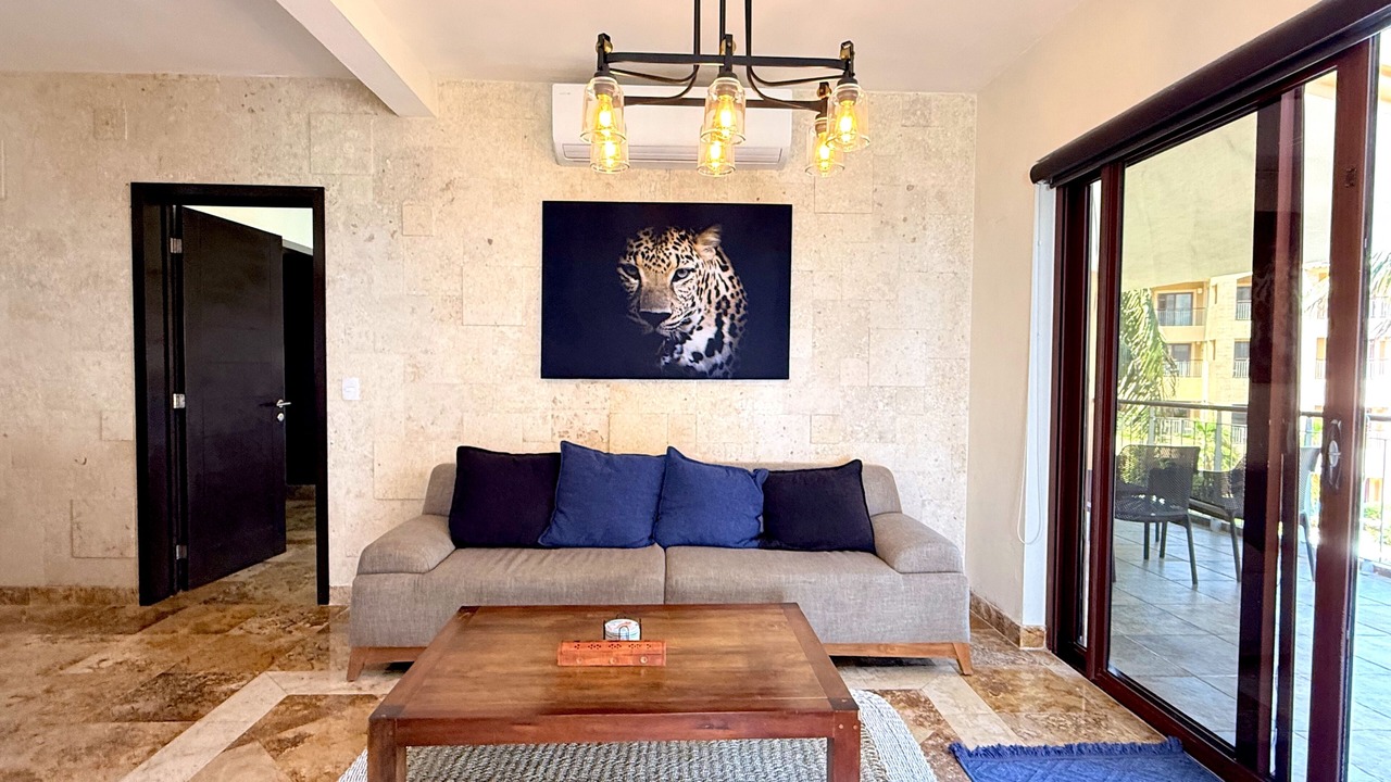 Photo of Livingroom in 12th Street
