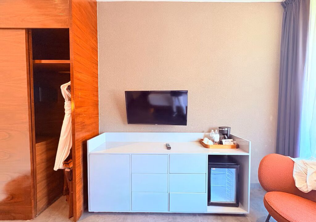 Photo of Livingroom in Downtown