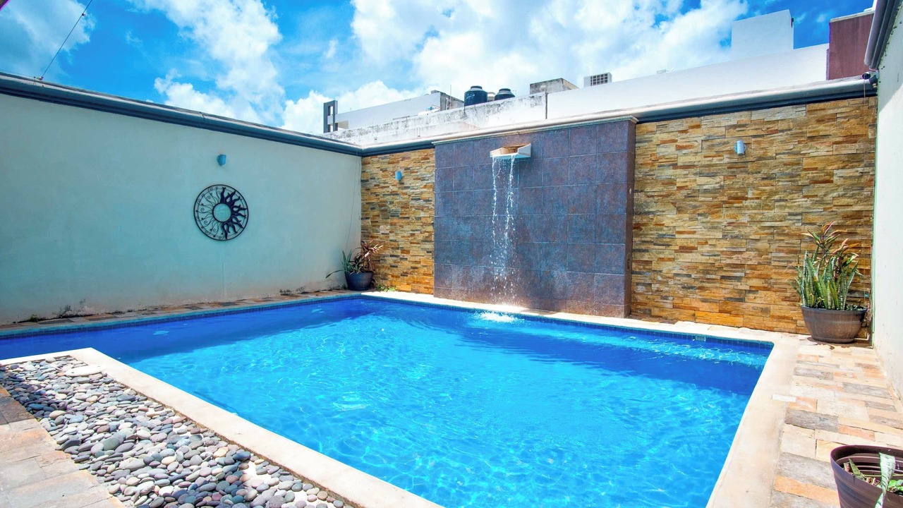Photo of Outdoor in S.M. 57