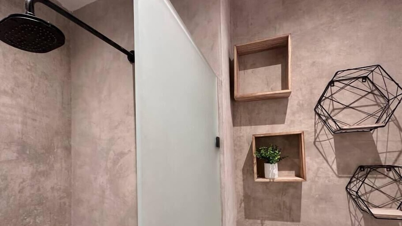Photo of Bathroom in Salinas