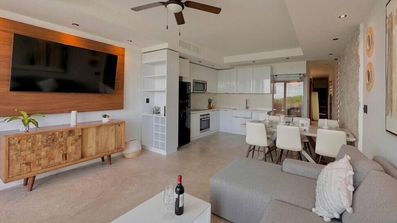 Photo of Livingroom in Salinas