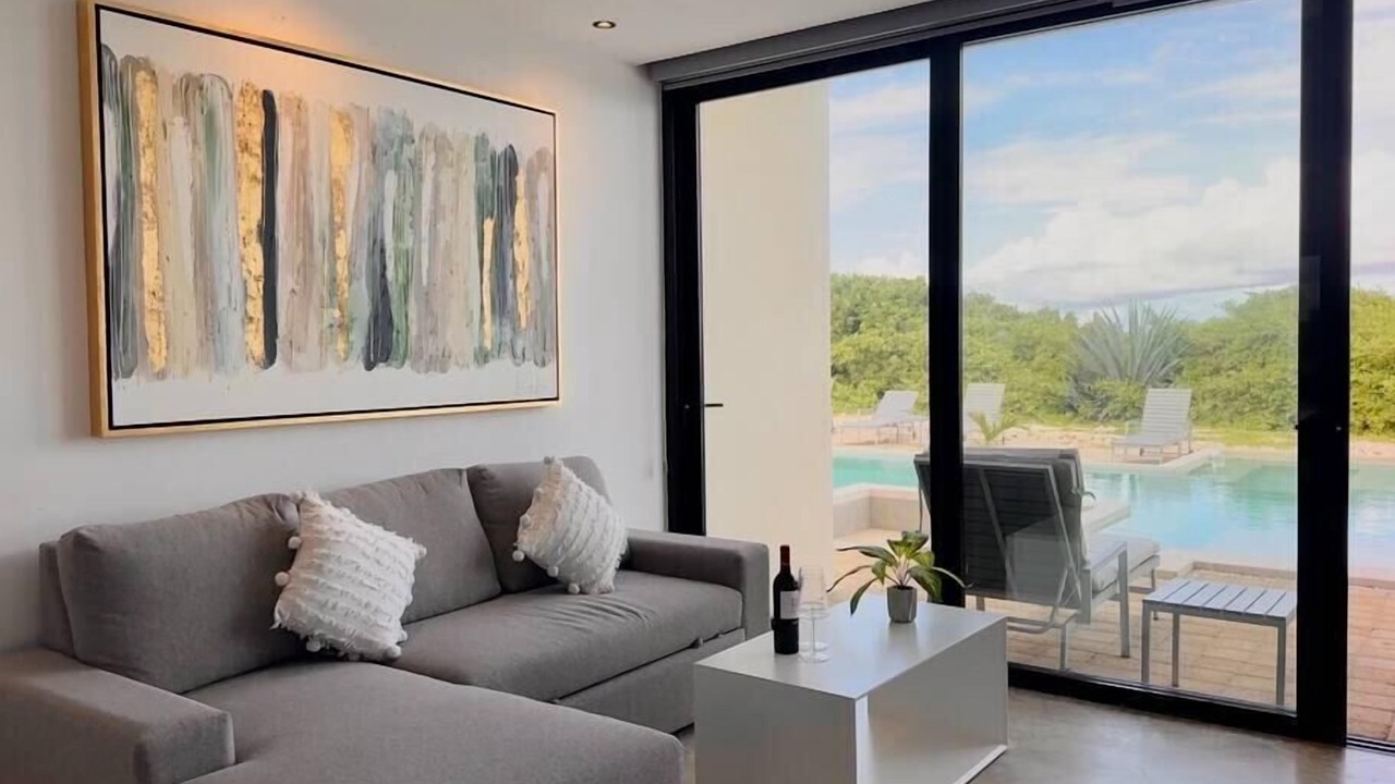 Photo of Livingroom in Salinas