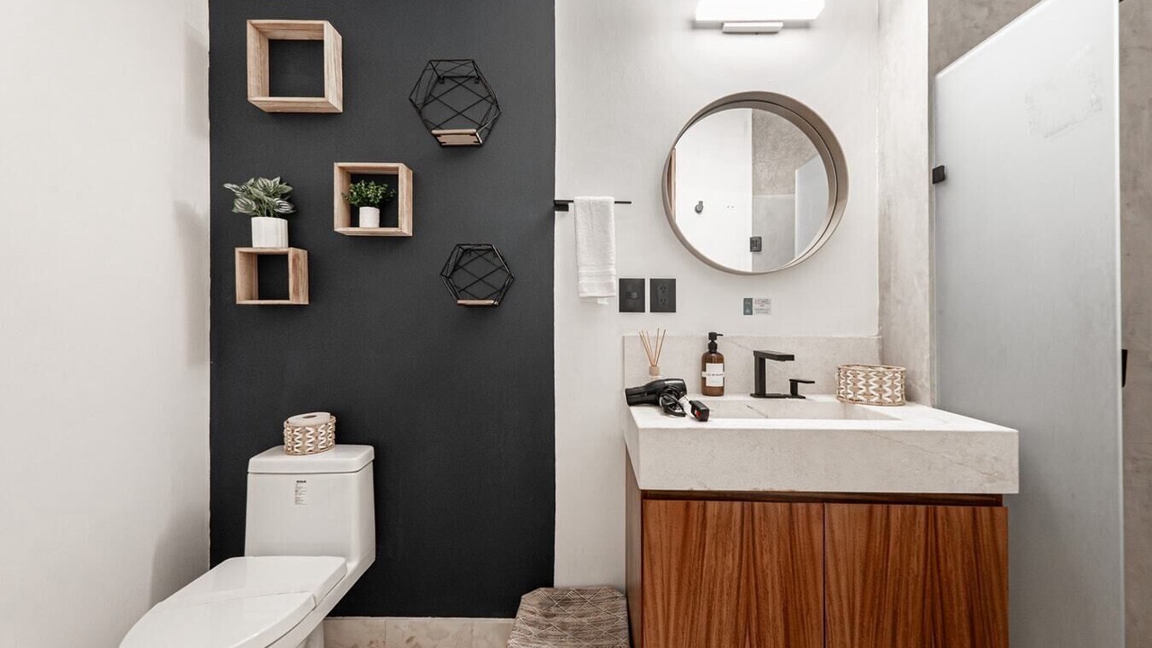 Photo of Bathroom in Salinas