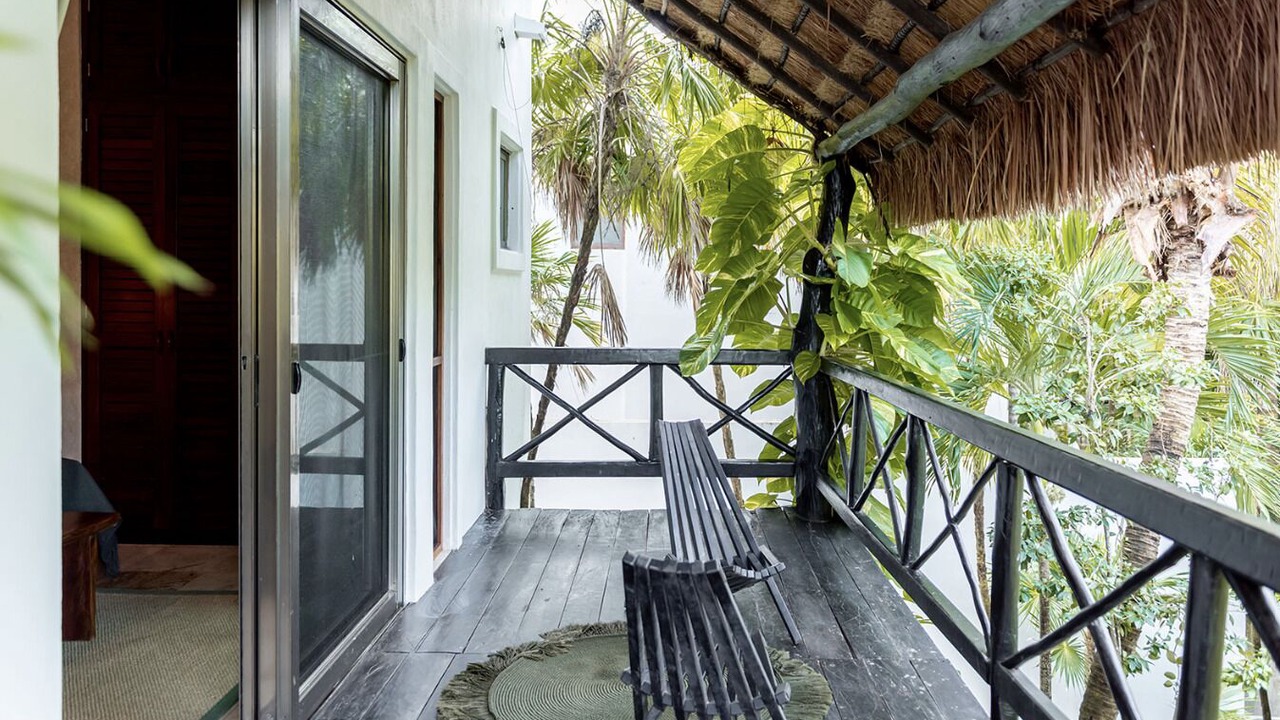 Photo of Patio Balcony in Soliman Bay
