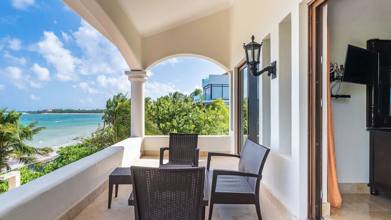 Photo of Patio Balcony in Ek Balam Village