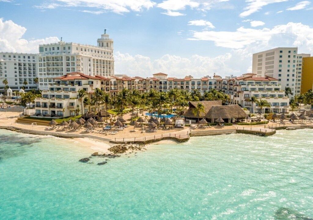 Photo of Others in Punta Cancun