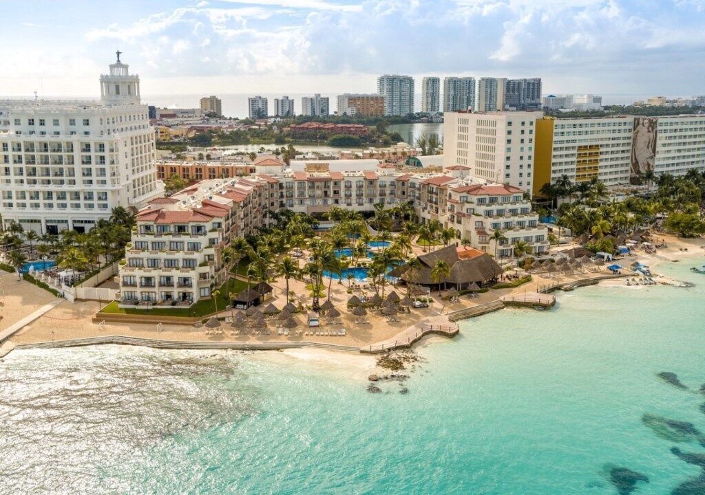 Photo of Others in Punta Cancun