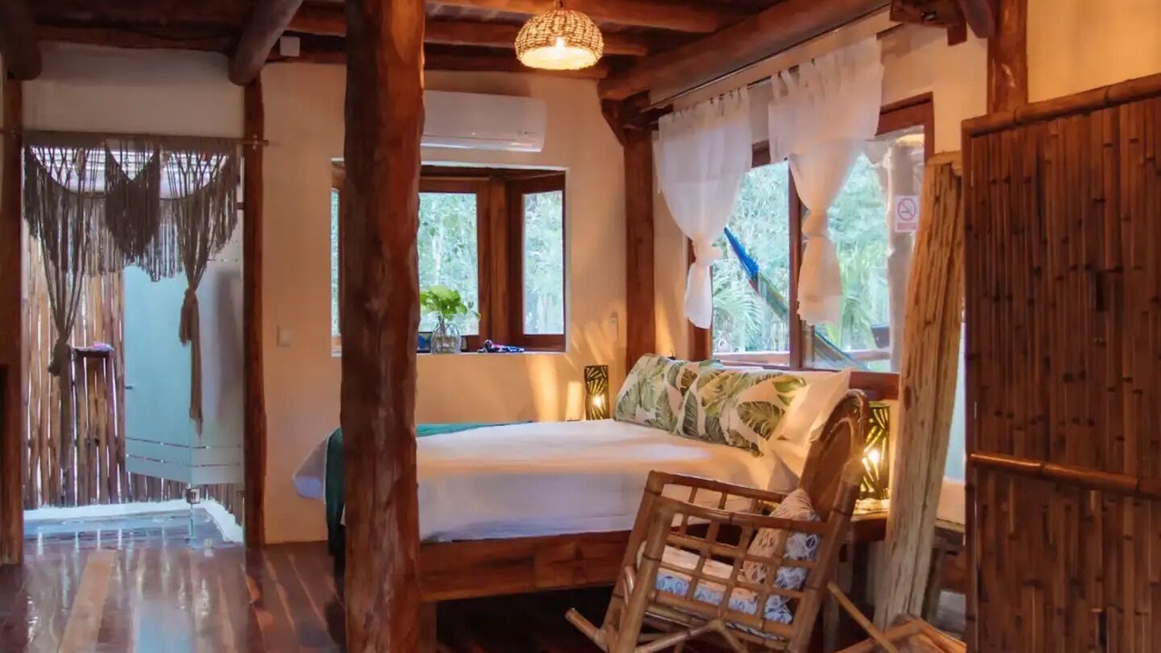 Photo of Bedroom in Francisco Uh May