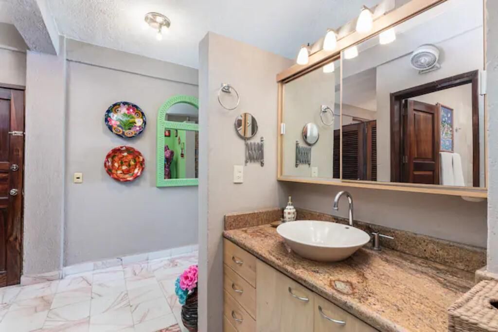 Photo of Bathroom in Romantic Zone