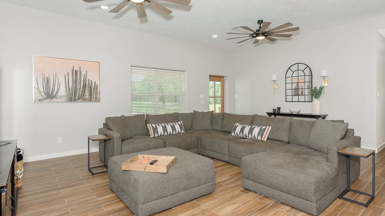 Photo of Livingroom in Bryan