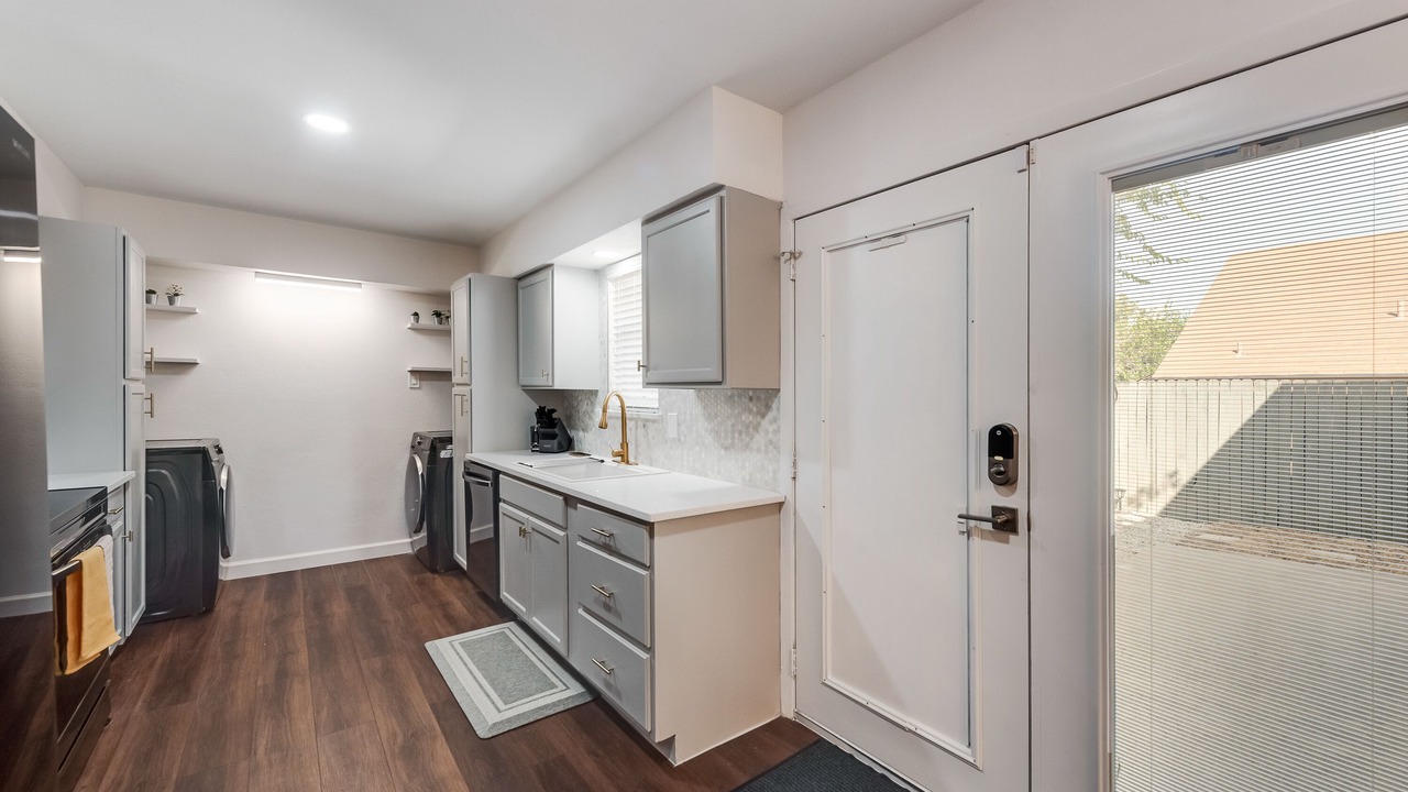Photo of Kitchen in Park Central