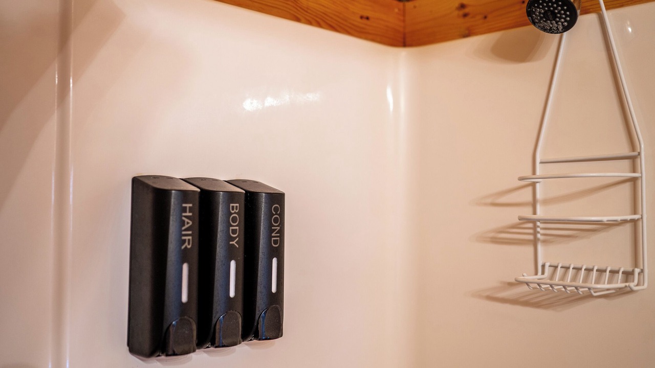 Photo of Bathroom in Saddlestring