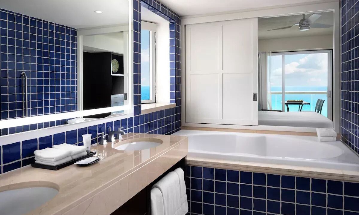 Photo of Bathroom in La Isla