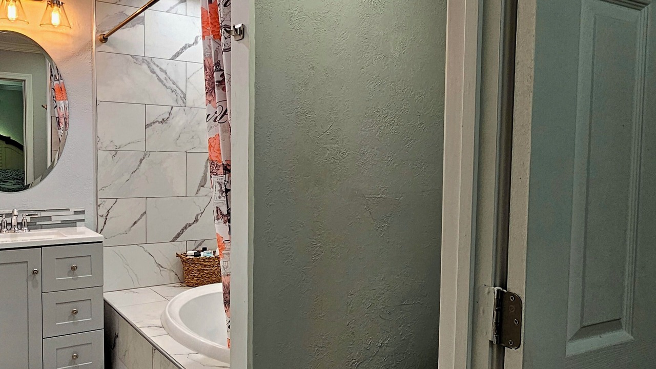 Photo of Bathroom in Appling