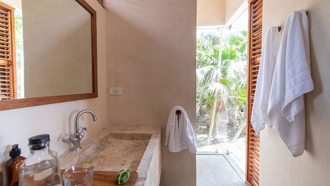 Photo of Bathroom in Zona Hotelera