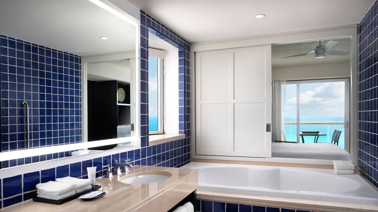 Photo of Bathroom in La Isla