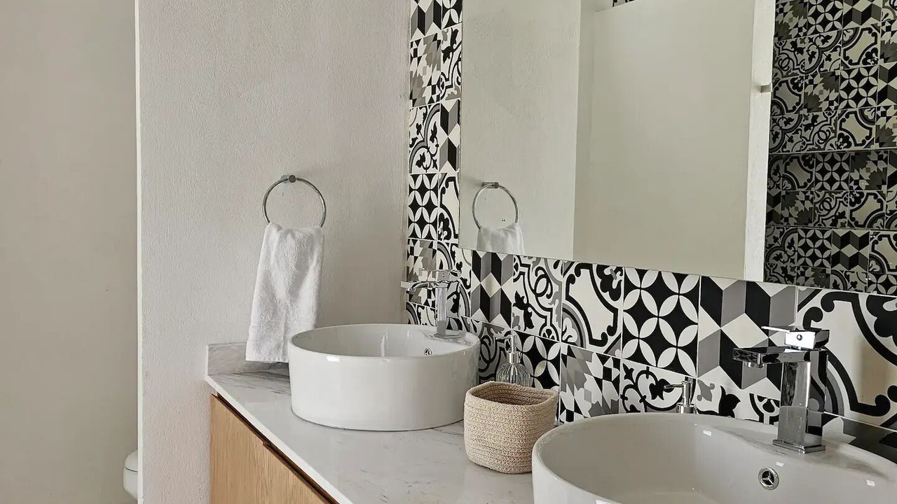 Photo of Bathroom in Xetna