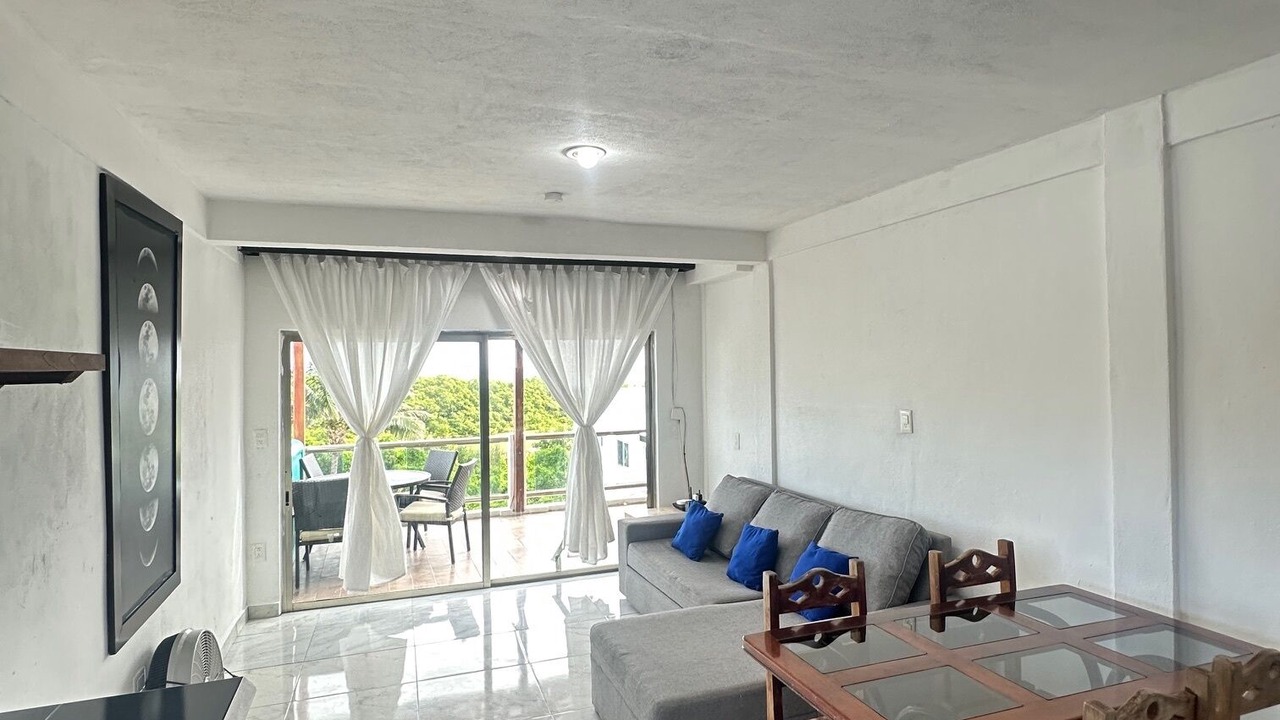 Photo of Livingroom in Salinas