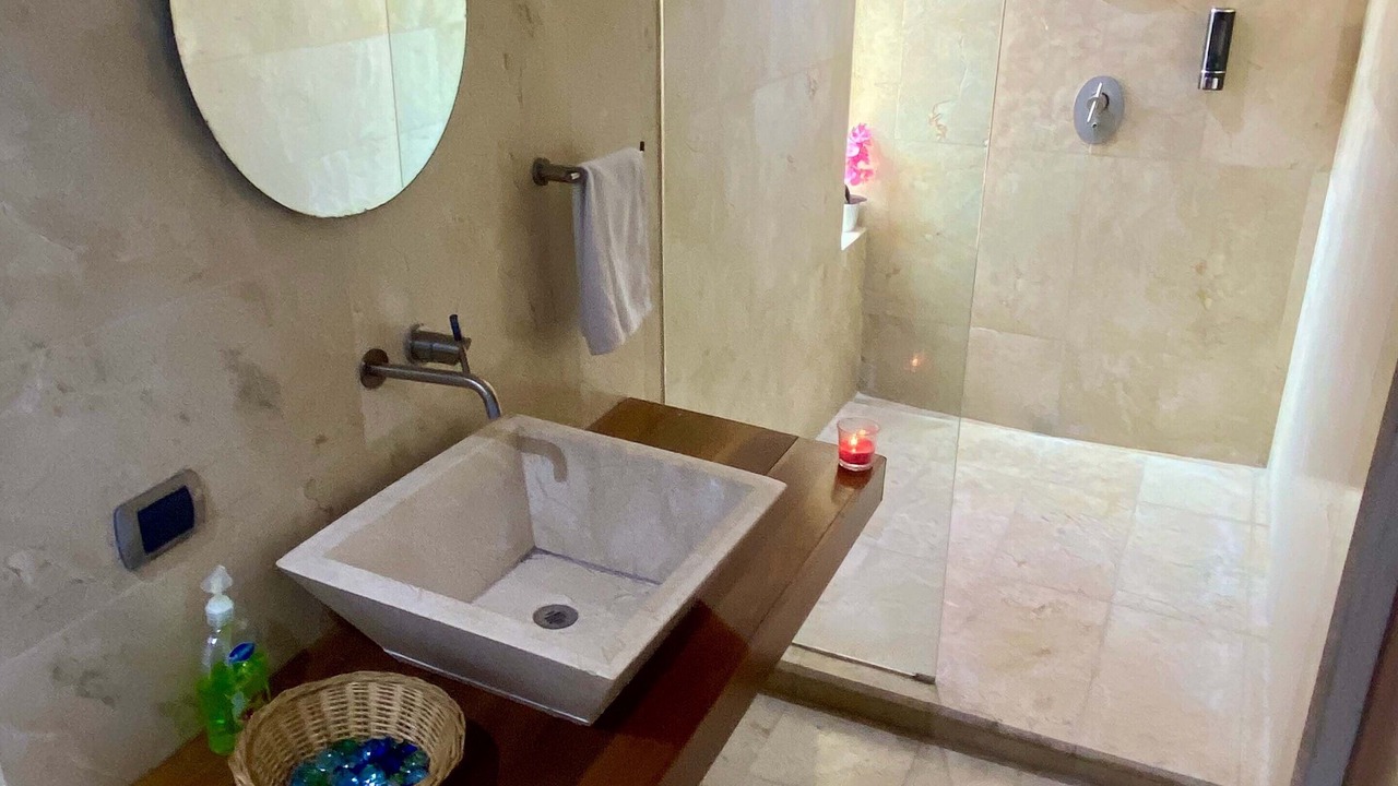 Photo of Bathroom in Zona Hotelera