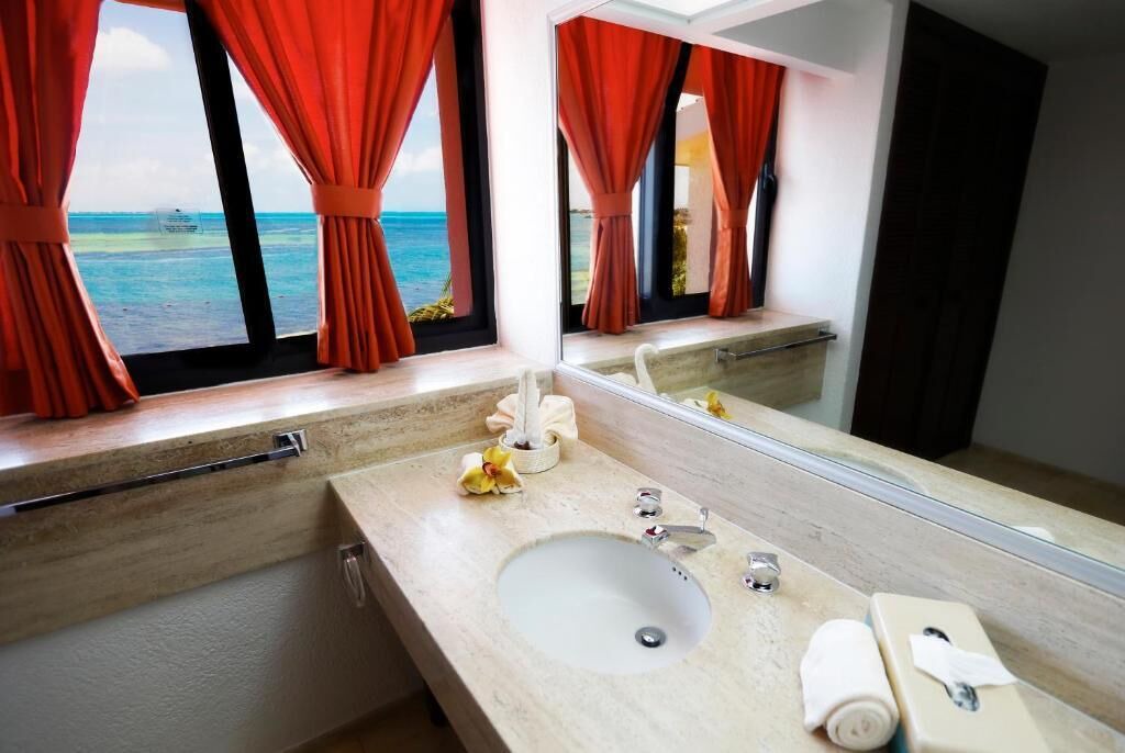 Photo of Bathroom in Zona Hotelera